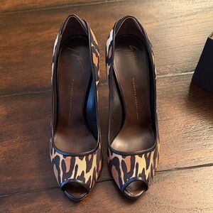 Giuseppe Zanotti Leopard Print Peep-Toe Heels